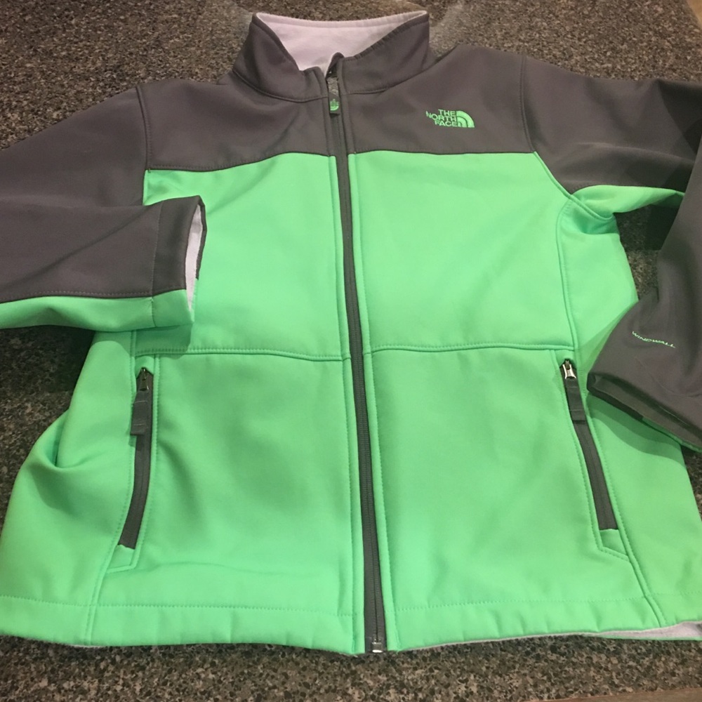 North Face Boys Lined Windfall Jacket, Like New